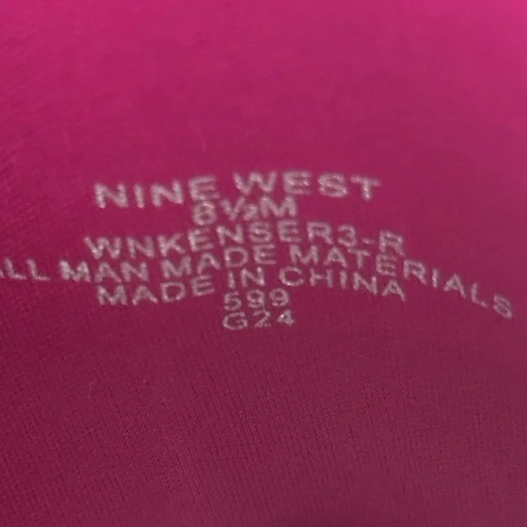 Nine West Western Pink Metallic Keeks boots size 8.5
Metallic cowboy boots - Picture 10 of 11